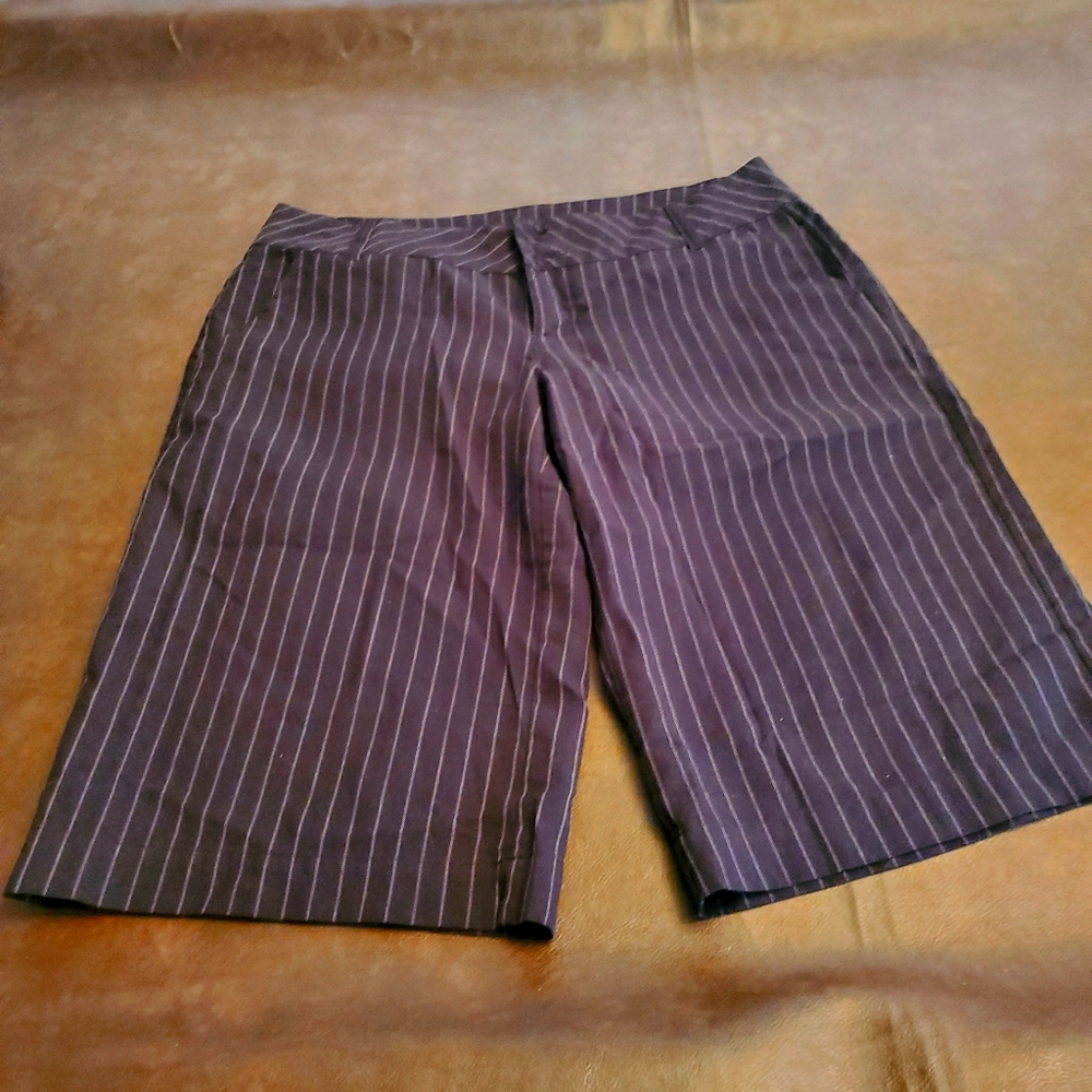 Pinstripe city shorts